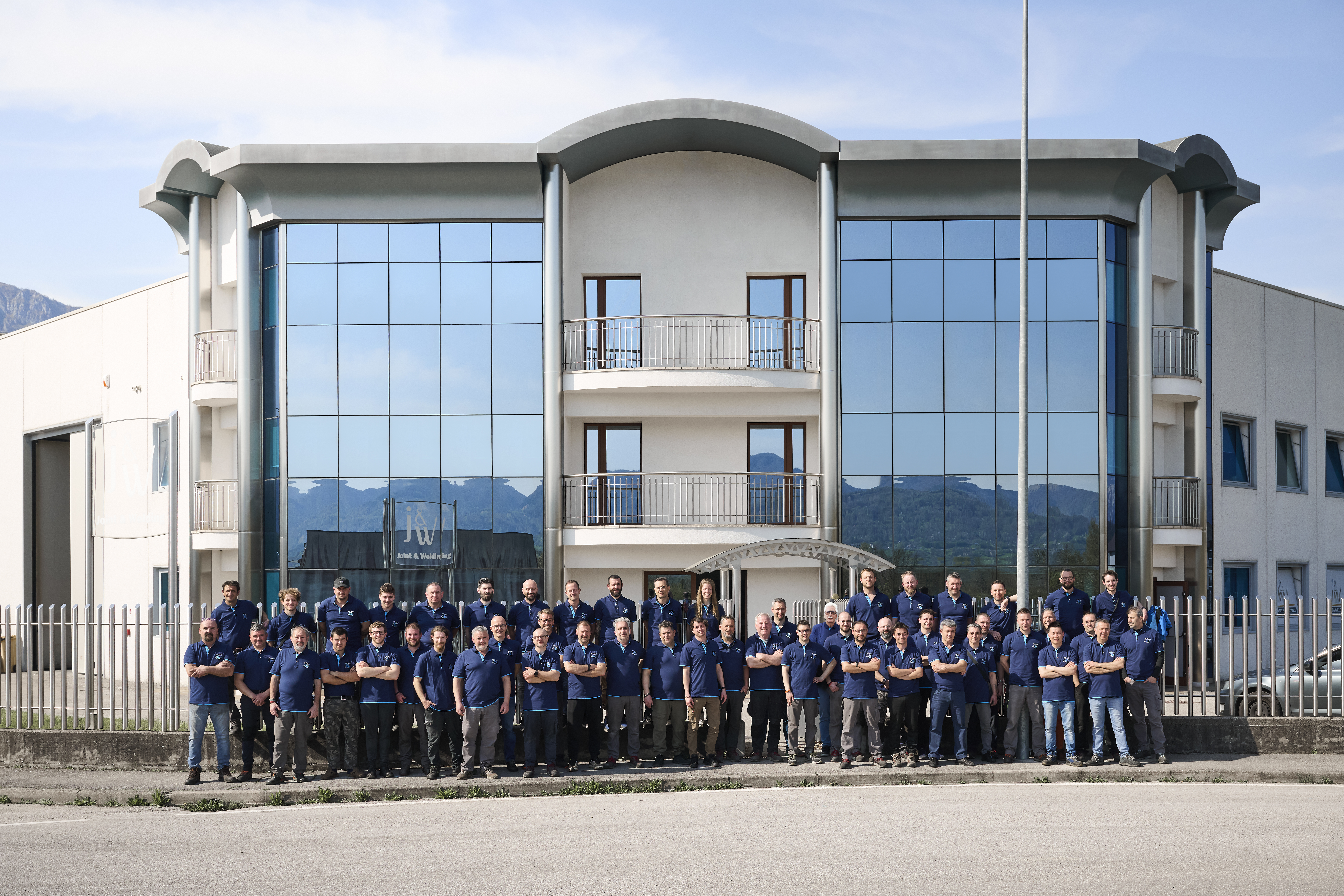J&W Group01 full.jpg